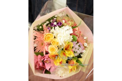 成人式にも使える 生花髪飾りの作り方 梱包方法 大阪 梅田 のフラワースクール 花クラブ遊華